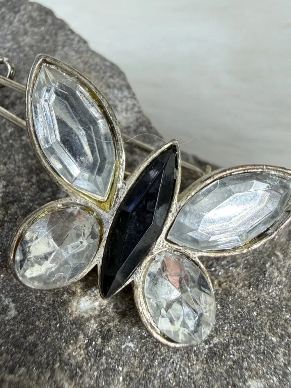 Vintage Pair of Silver Tone Clear & Black Acrylic Butterfly Barrettes 1